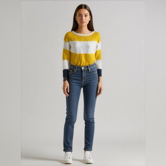 C&C California Sweaters - C & C California Sweater Size Medium